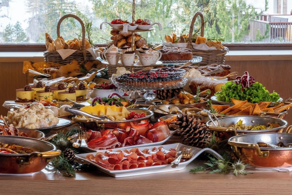 Breakfast buffet