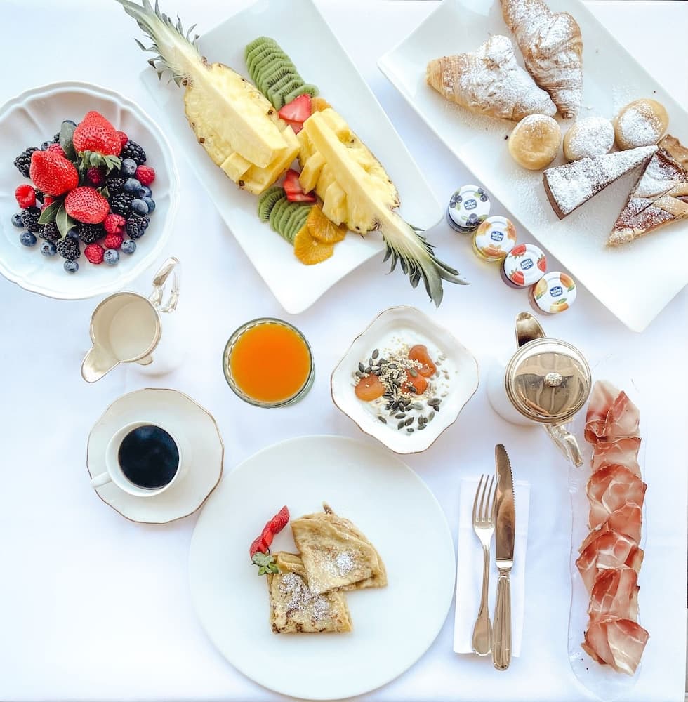 Breakfast meal