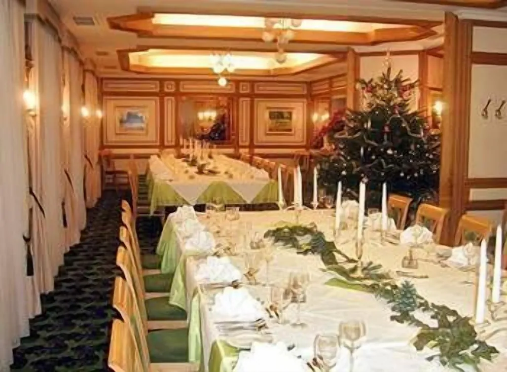 Banquet hall