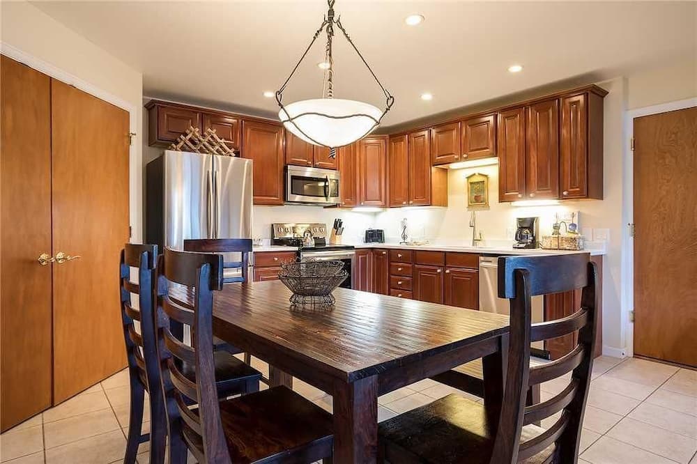 In-room dining