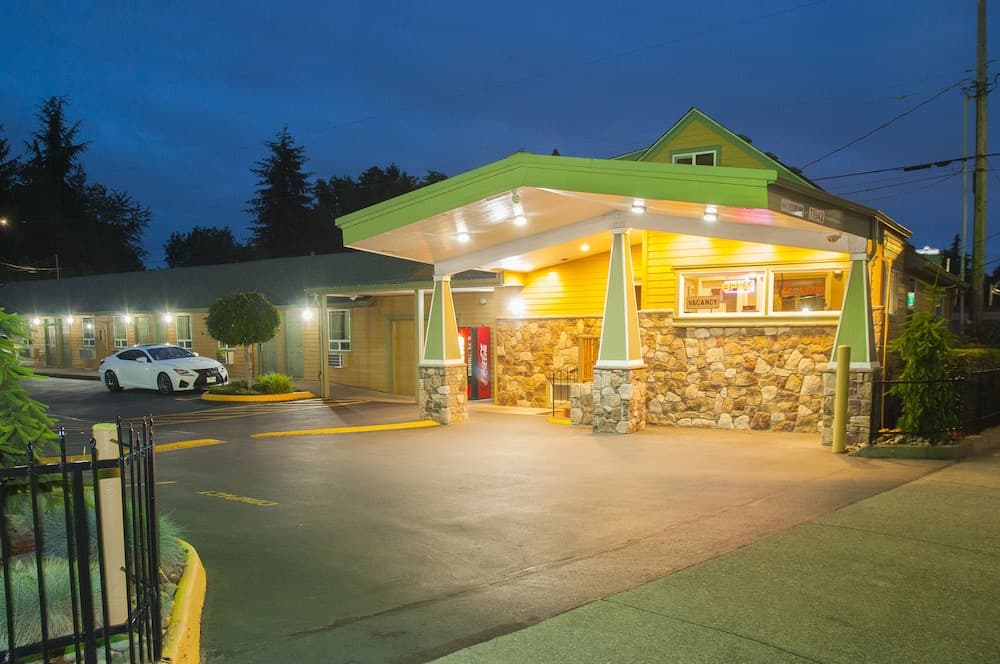 Front of property - evening/night