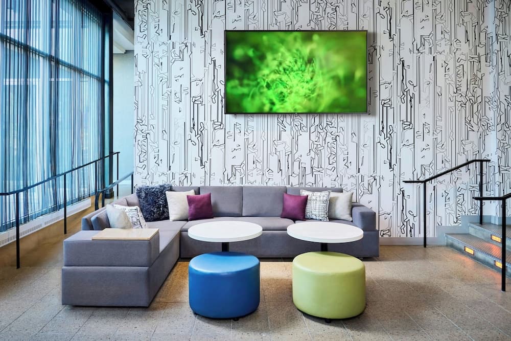 Lobby lounge