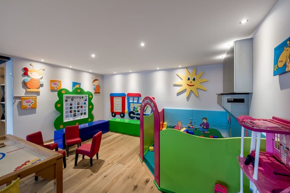 Children's play area - indoor