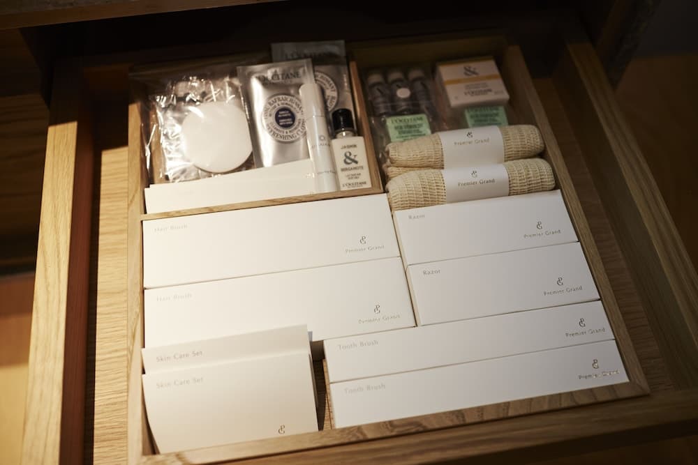 Bathroom amenities