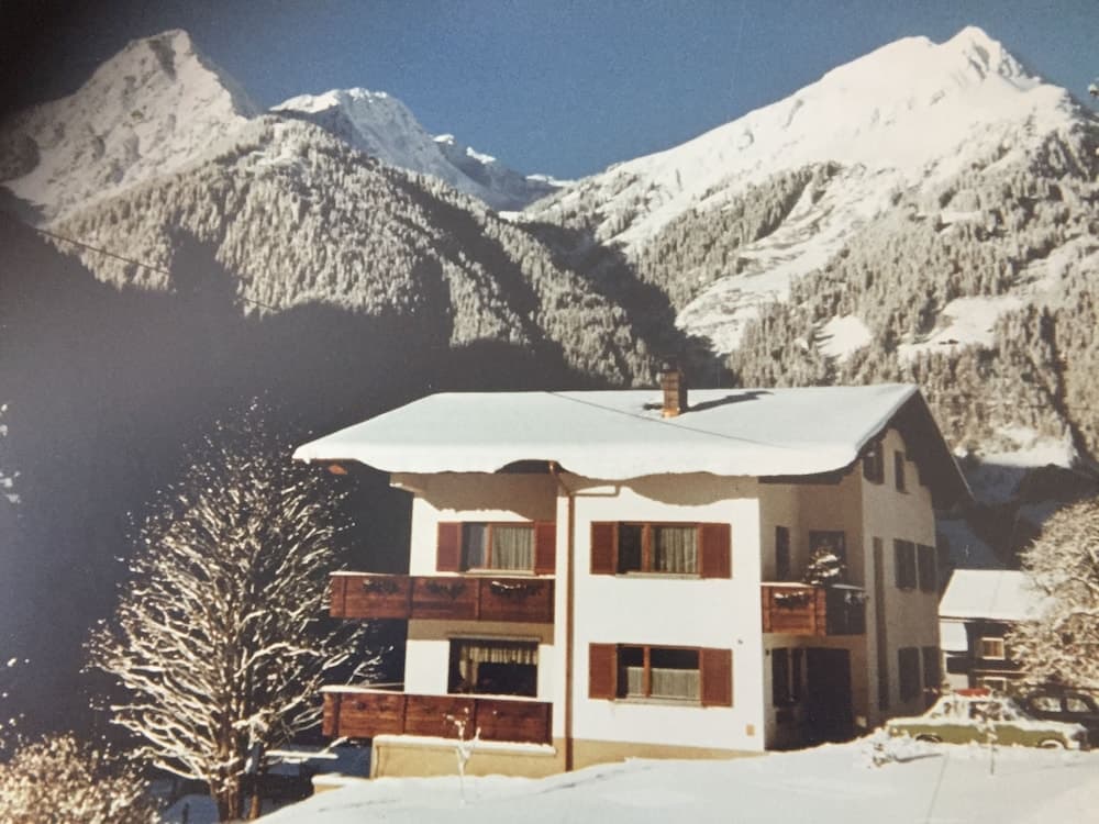 Primary image
