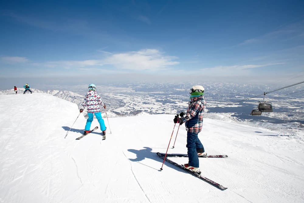 Snow and ski sports