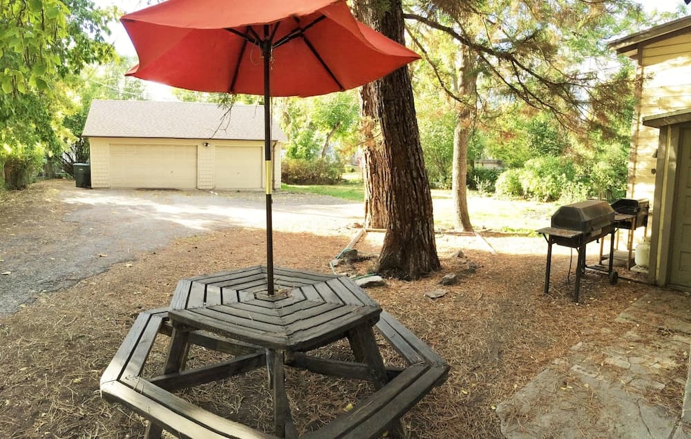BBQ/picnic area