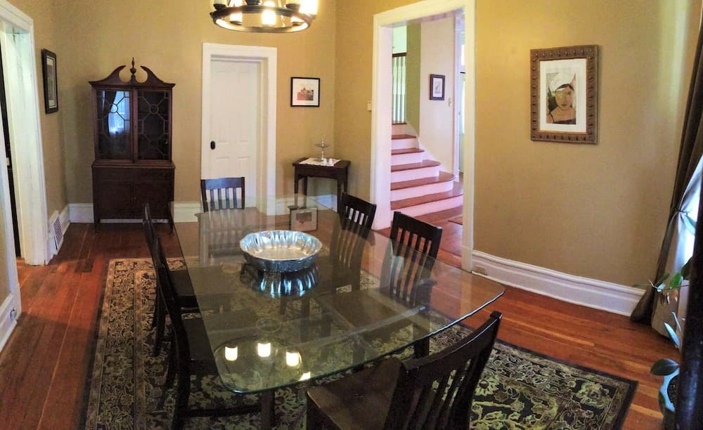 In-room dining
