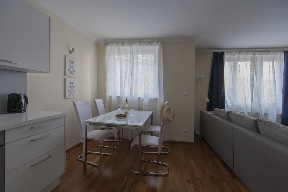 In-room dining