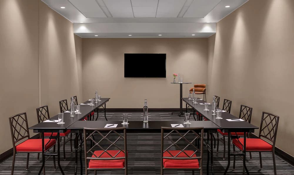 Meeting facility