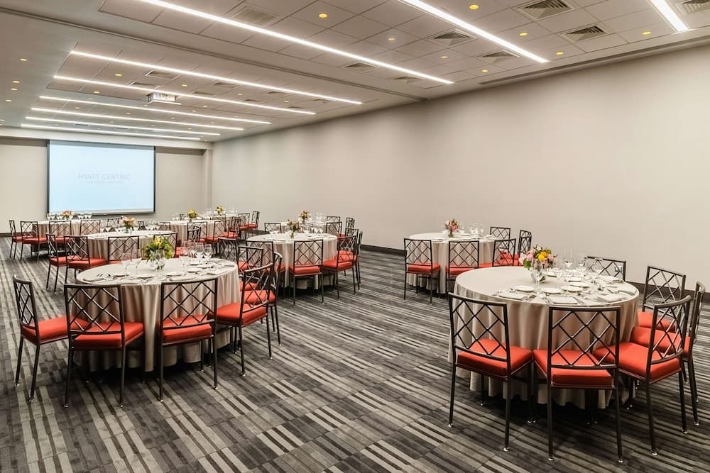 Meeting facility