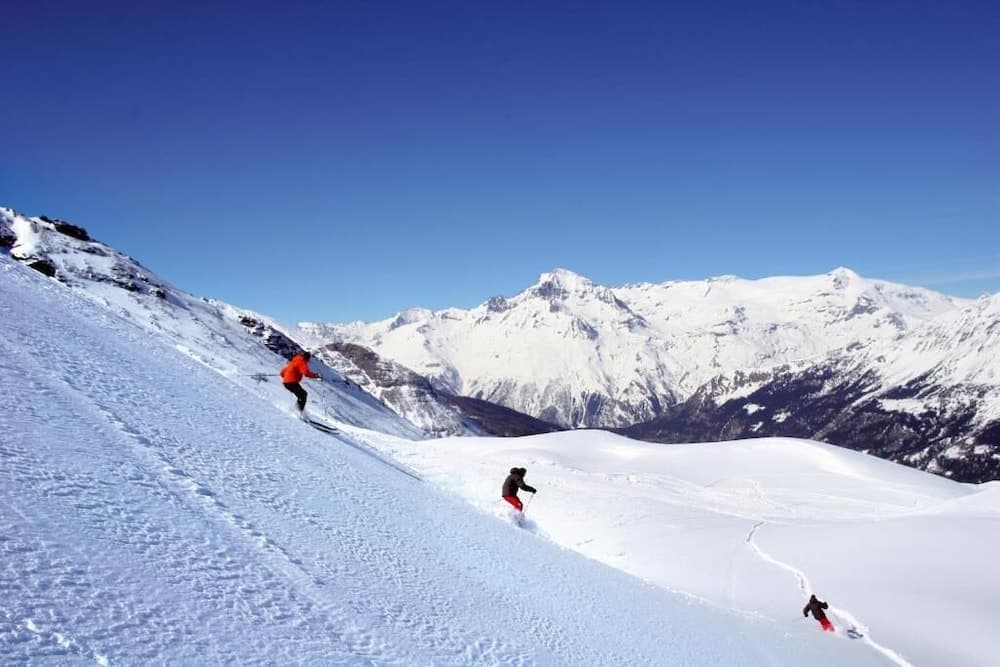 Snow and ski sports
