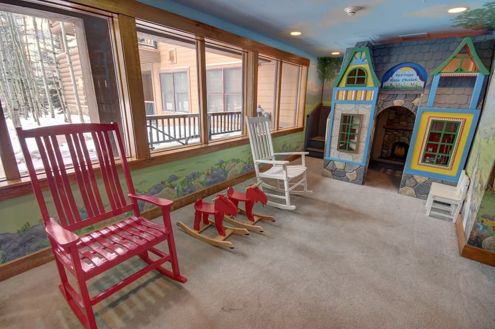 Children's play area - indoor