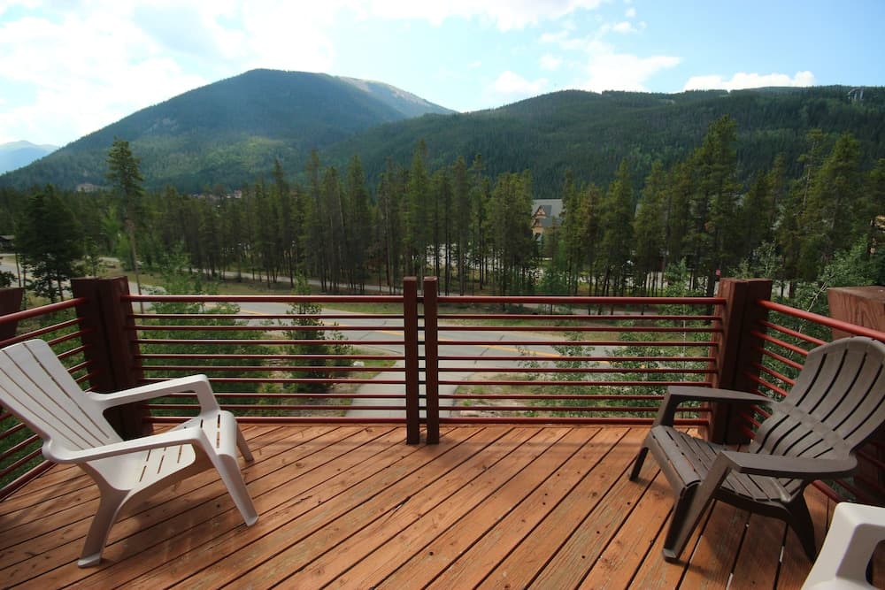 Sundeck