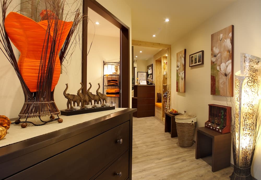 Spa reception