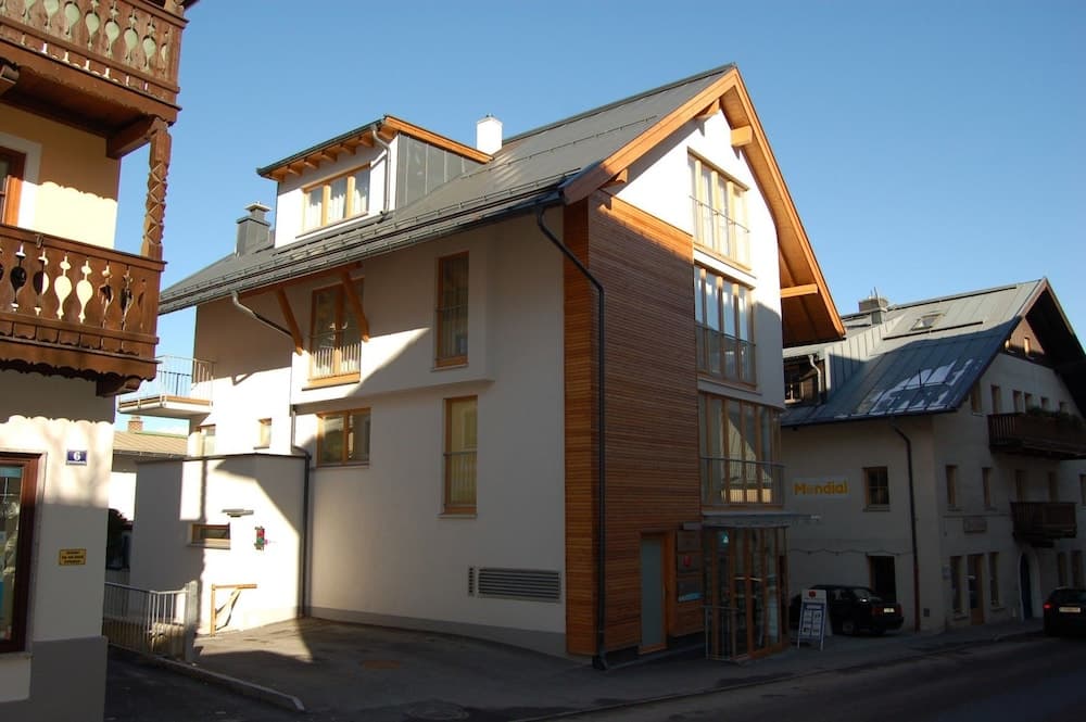 Primary image