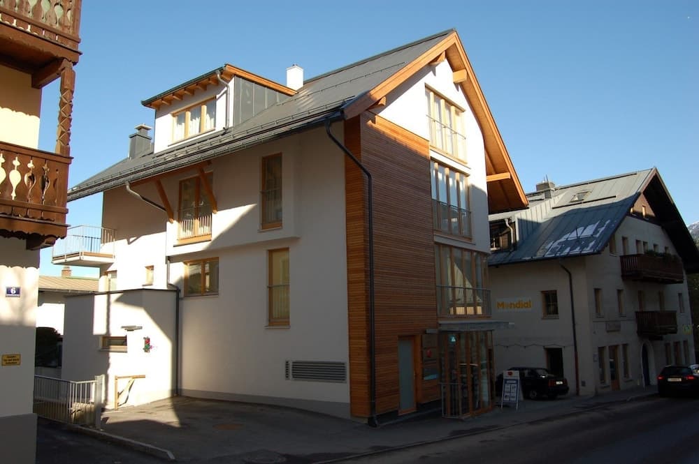 Primary image