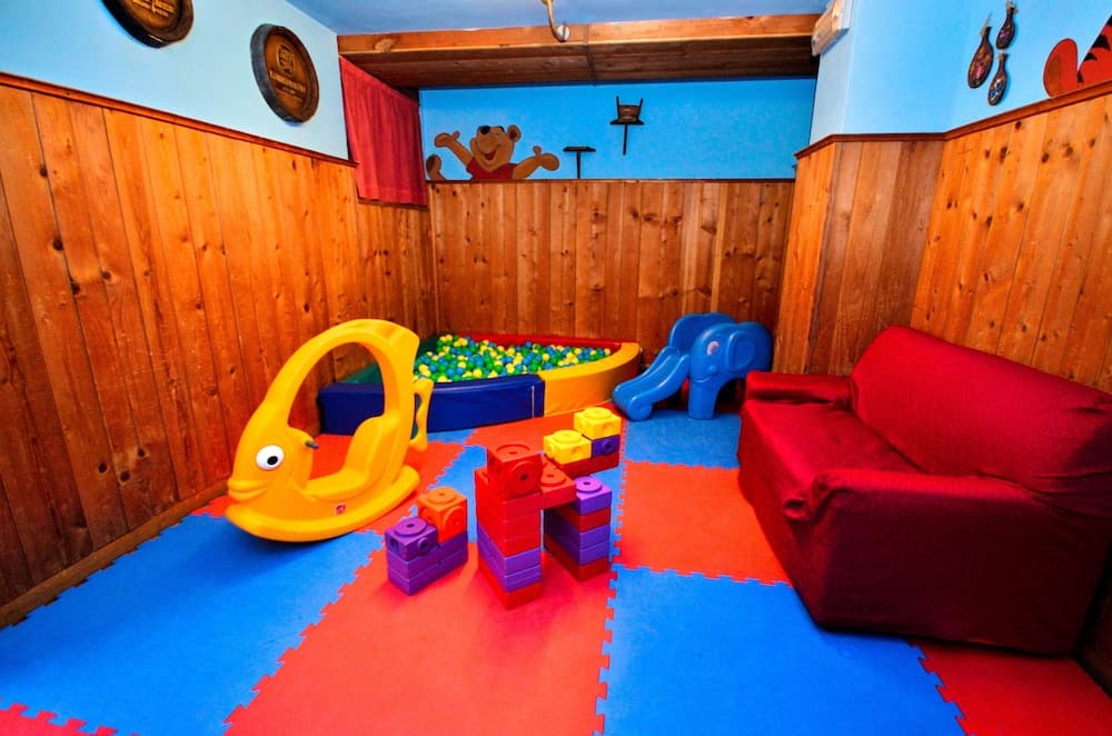 Children's play area - indoor