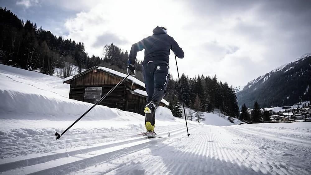 Skiing