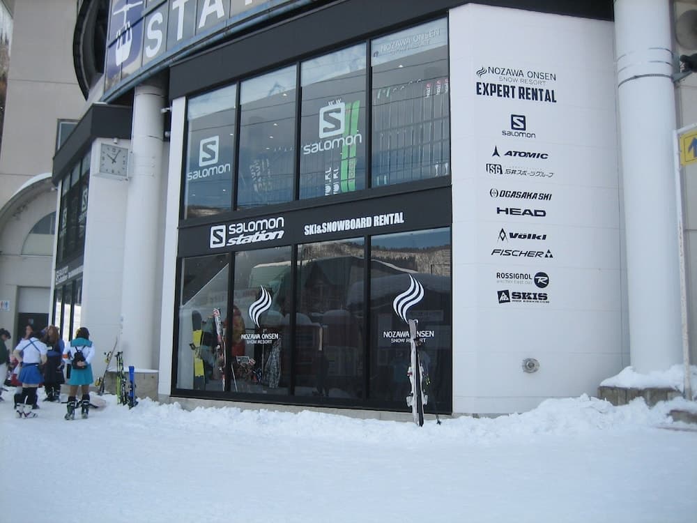 Snow and ski sports