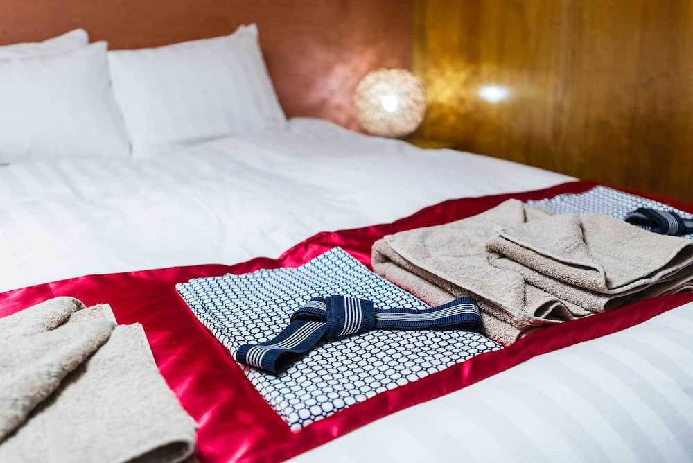 Room amenity
