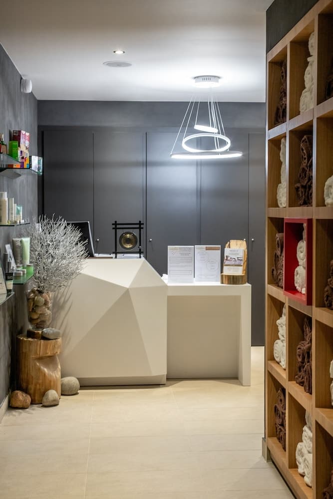 Spa reception