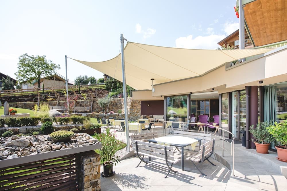 Sundeck