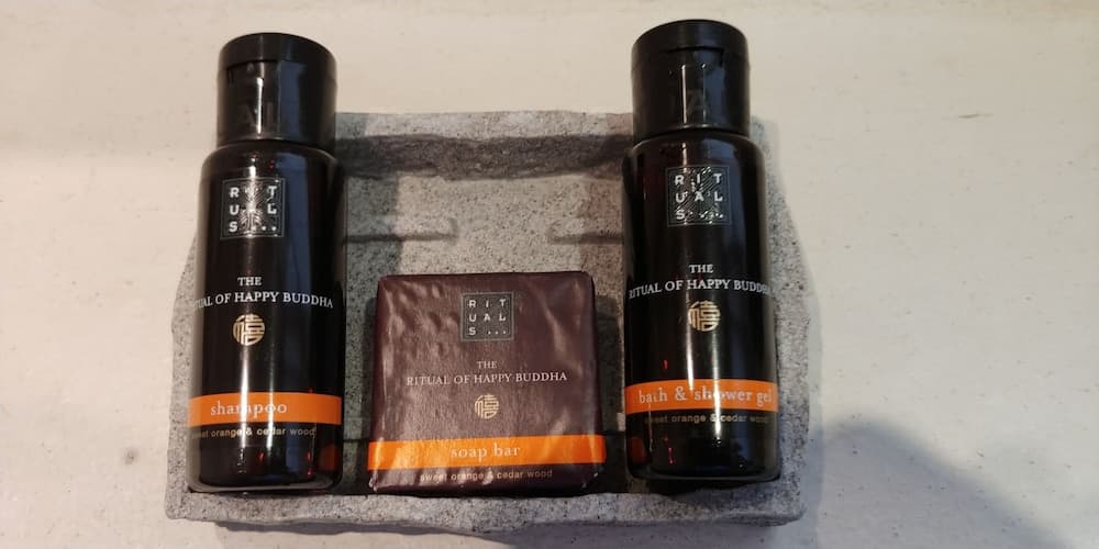 Bathroom amenities
