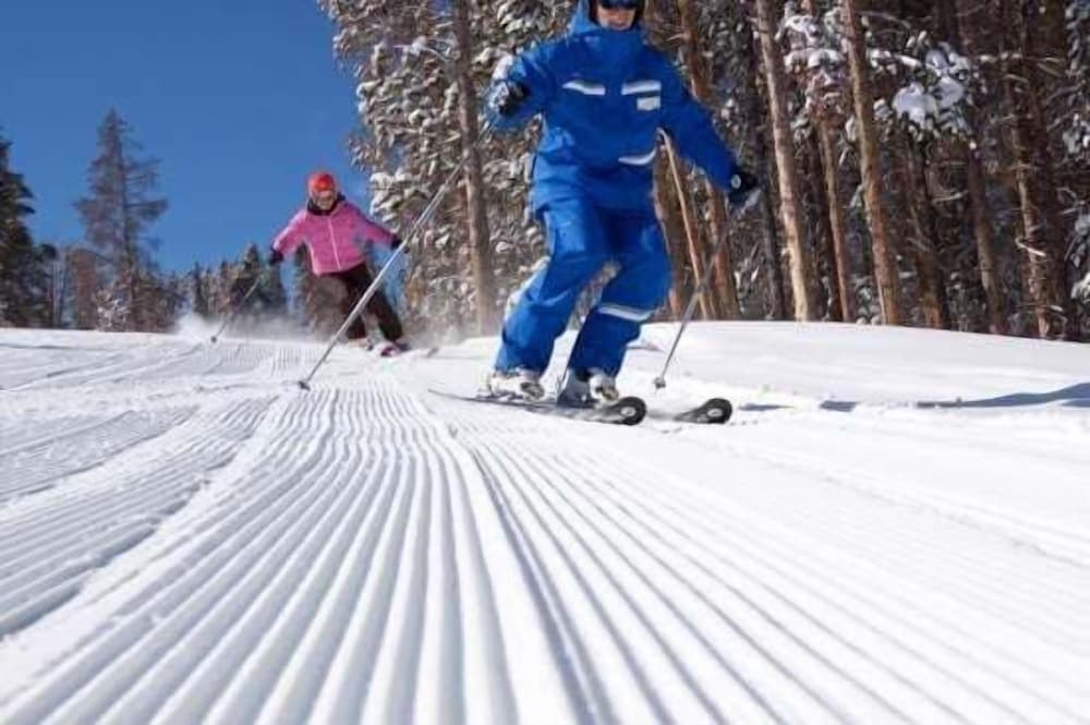 Snow and ski sports