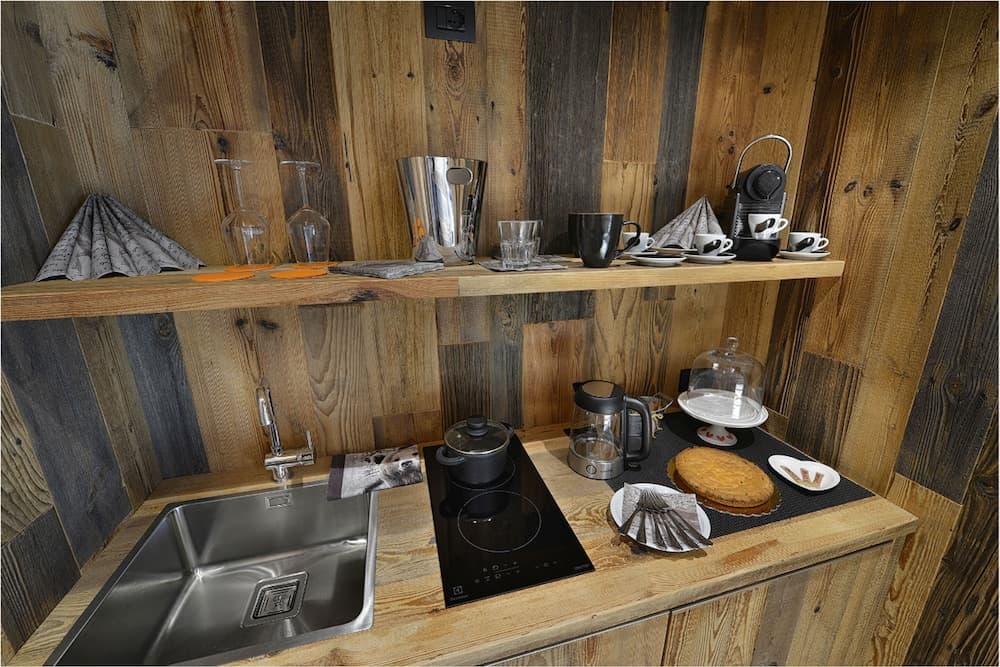 Private kitchenette