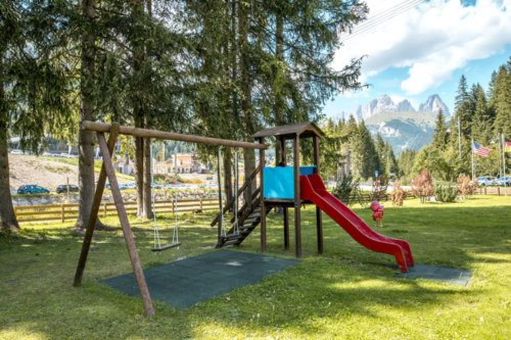 Children's play area - outdoor