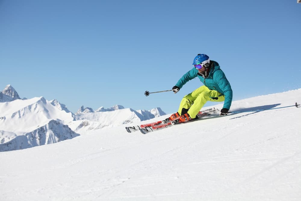 Snow and ski sports