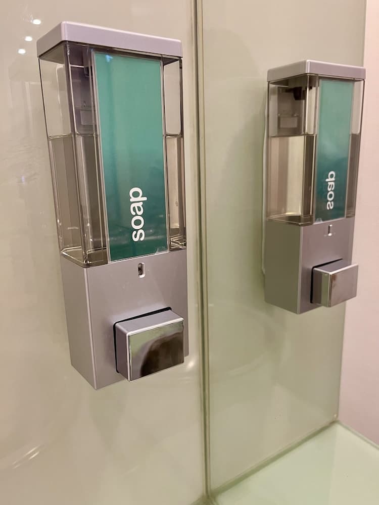 Bathroom amenities