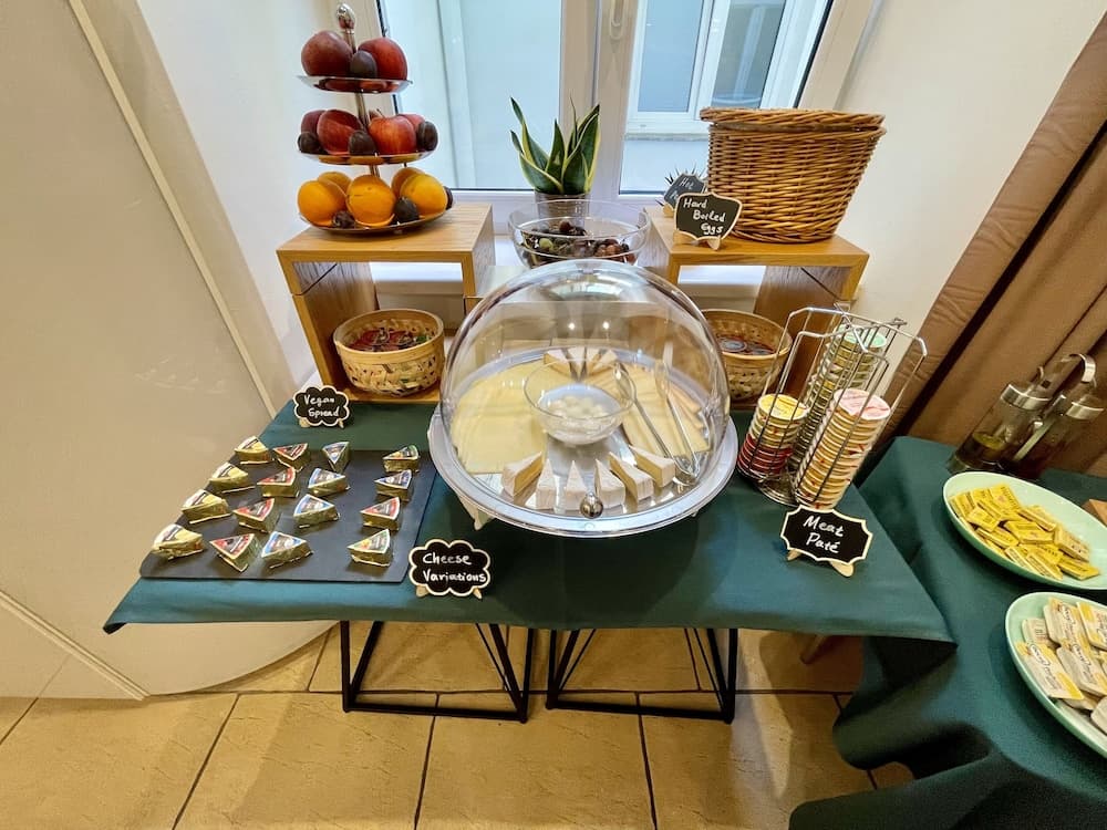 Breakfast buffet