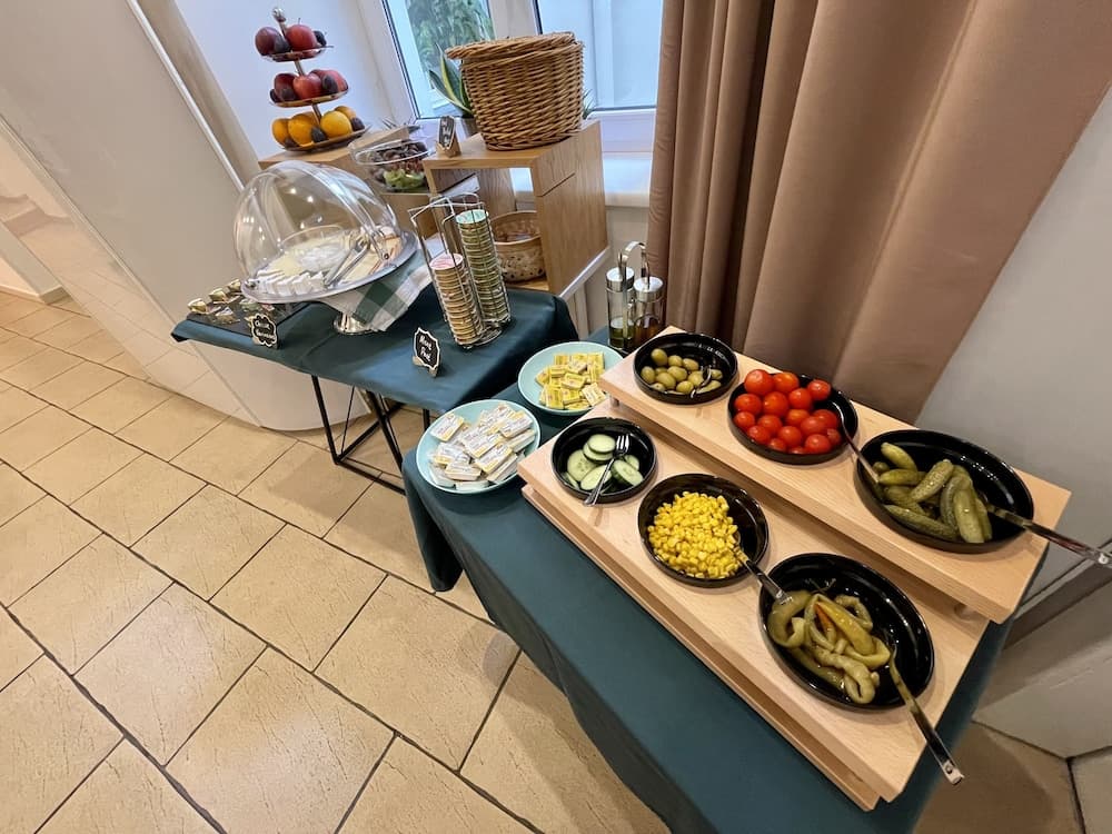 Breakfast buffet