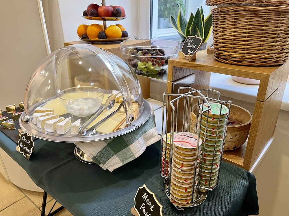 Breakfast buffet