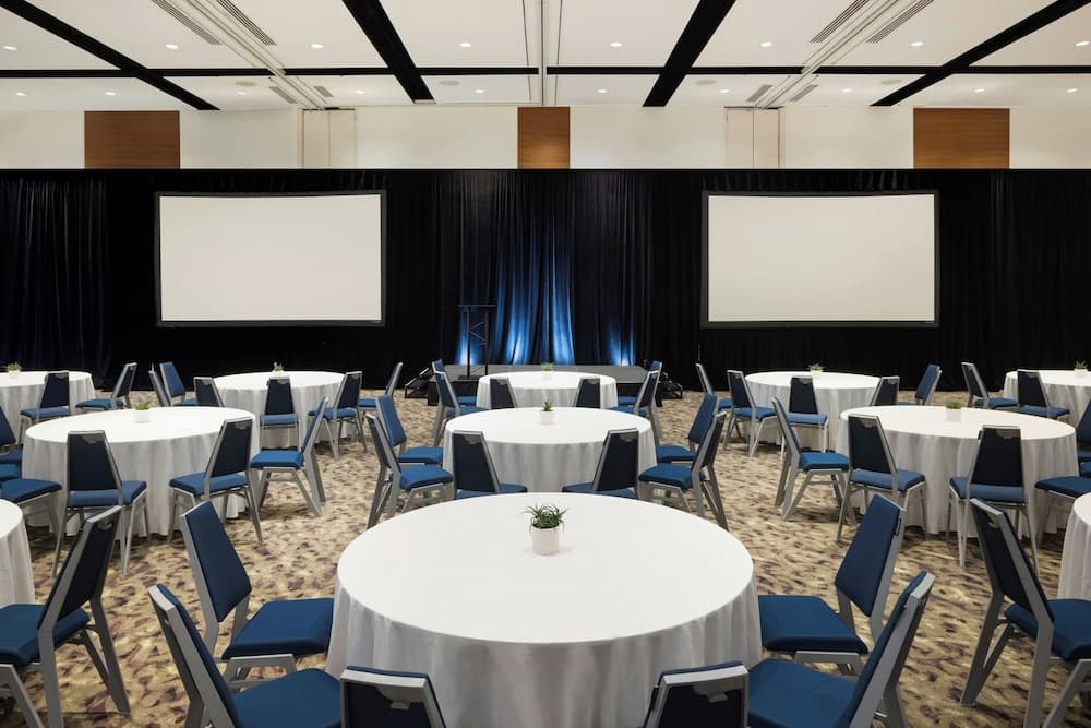 Meeting facility