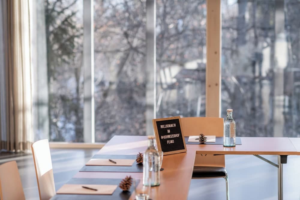 Meeting facility