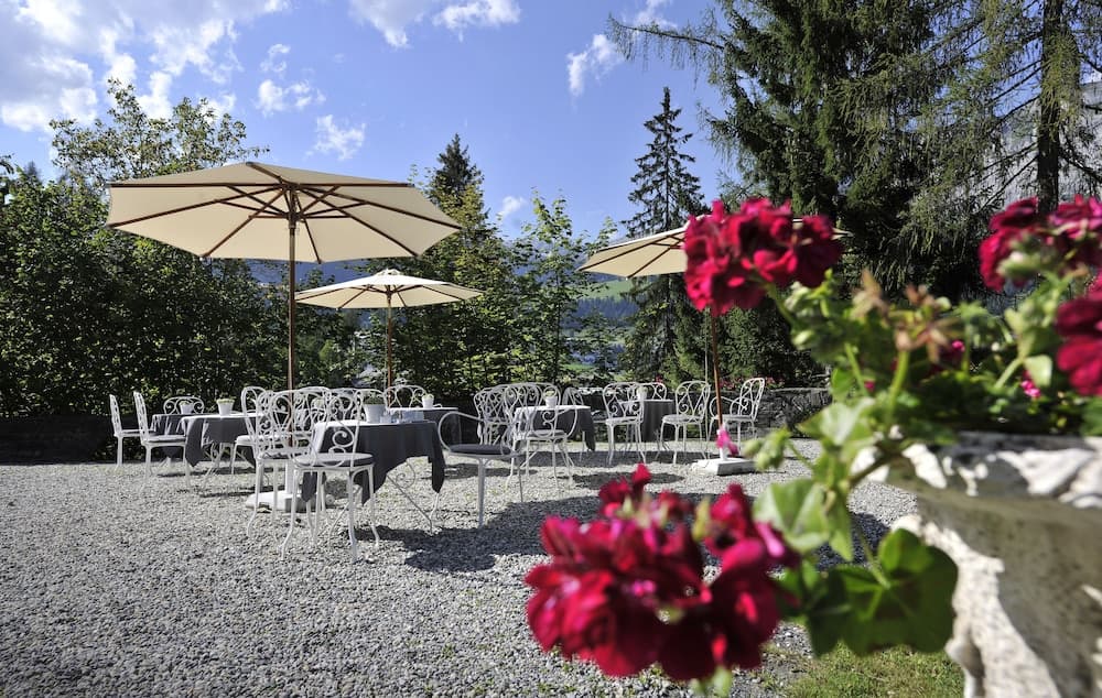 Sundeck