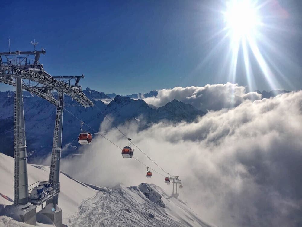 Snow and ski sports