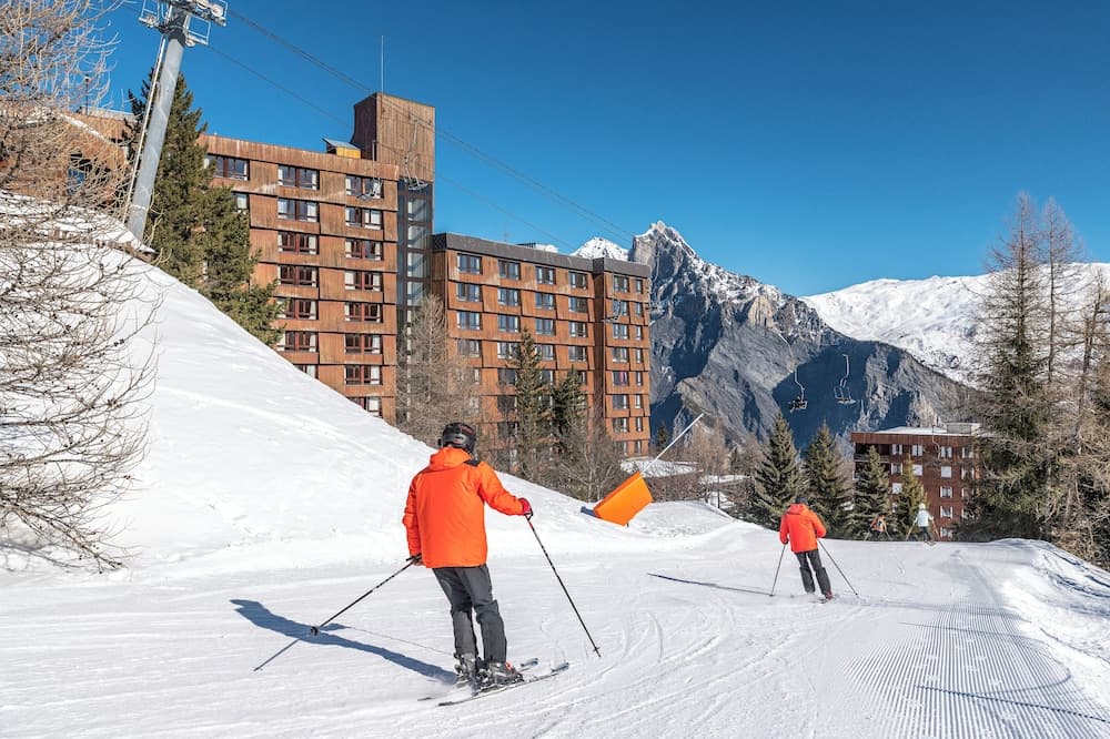 Skiing