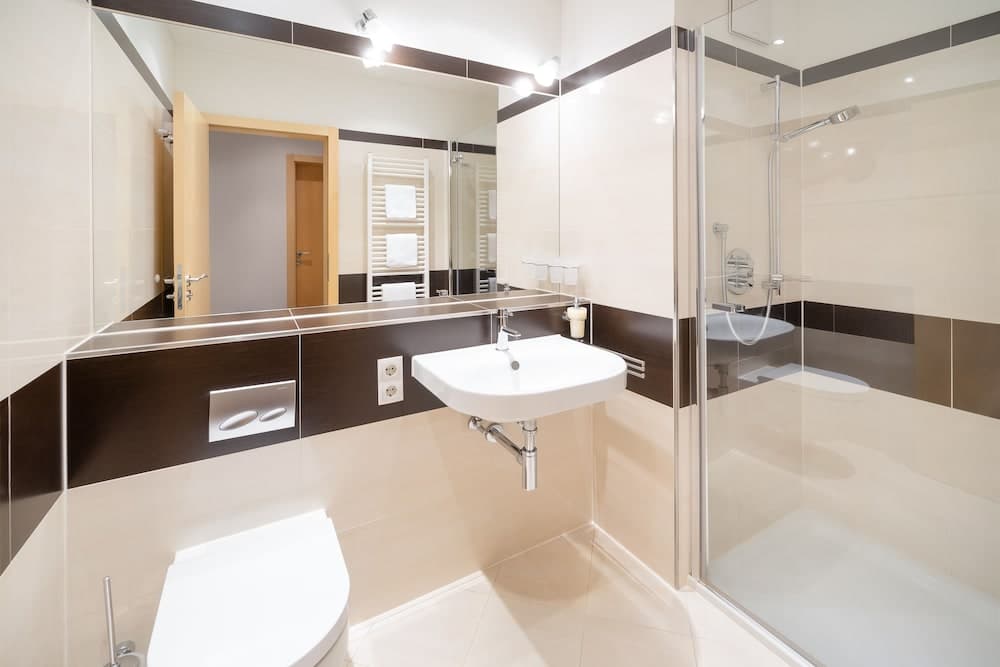 Bathroom sink