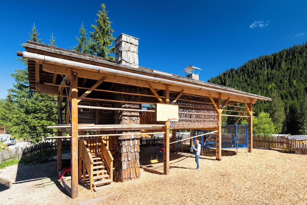 Children's play area - outdoor