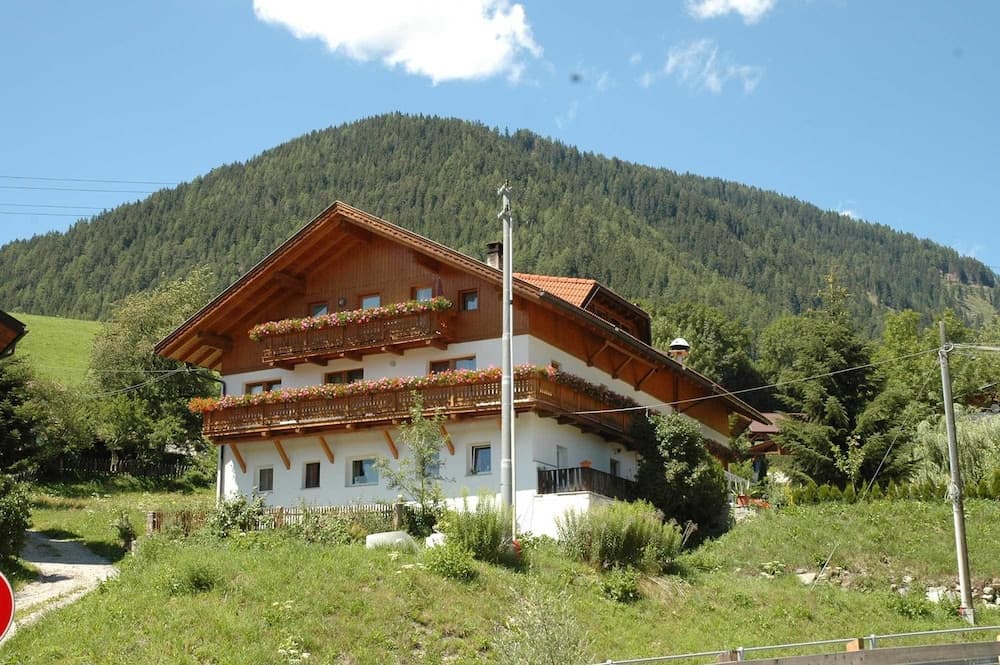 Primary image