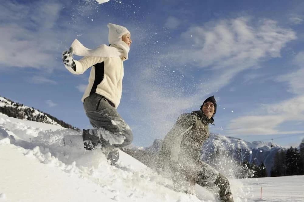 Snow and ski sports