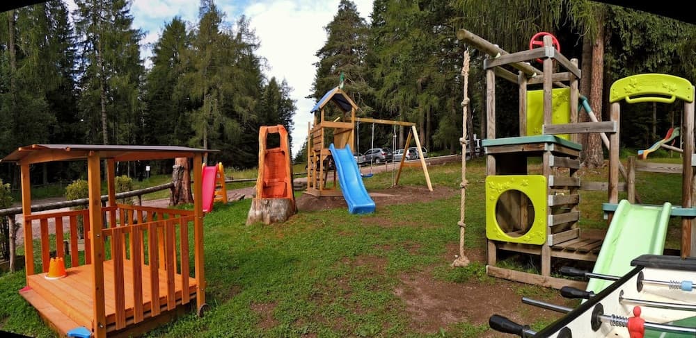 Children's play area - outdoor