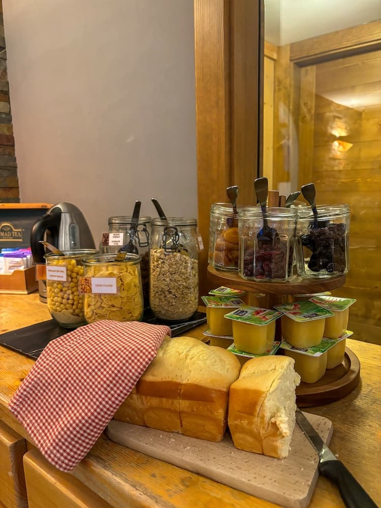 Breakfast buffet