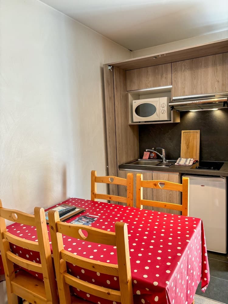 Private kitchenette