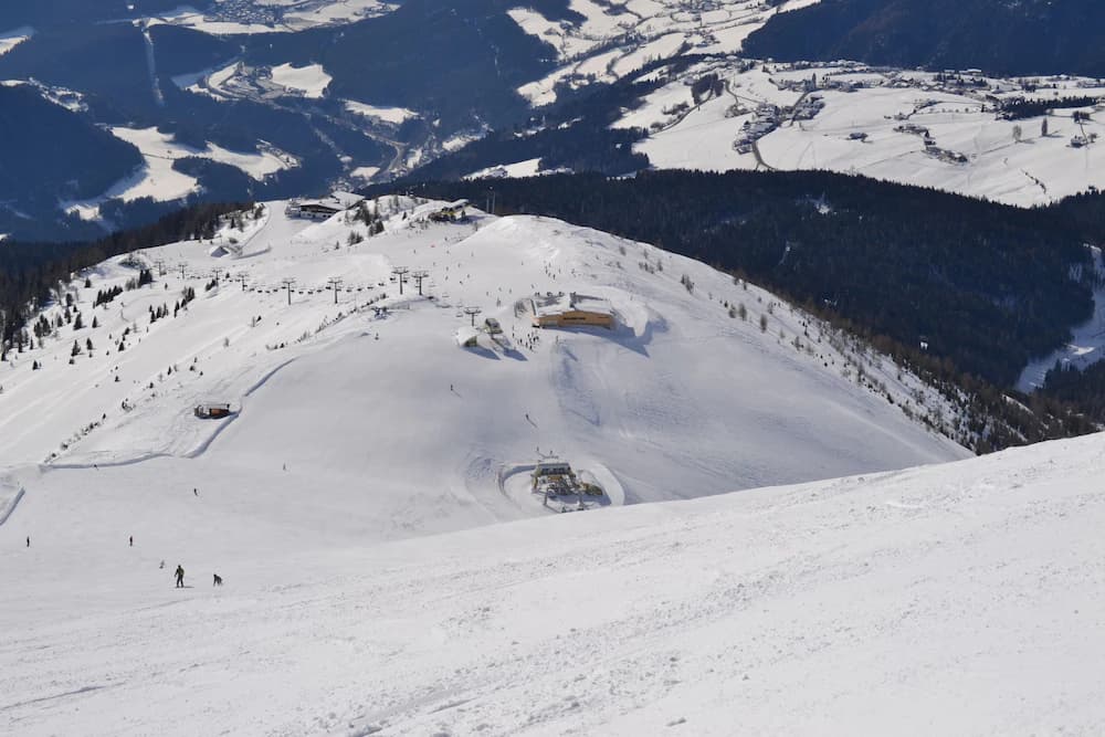 Snow and ski sports