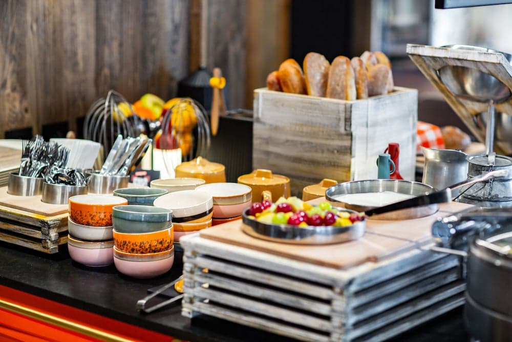 Breakfast buffet